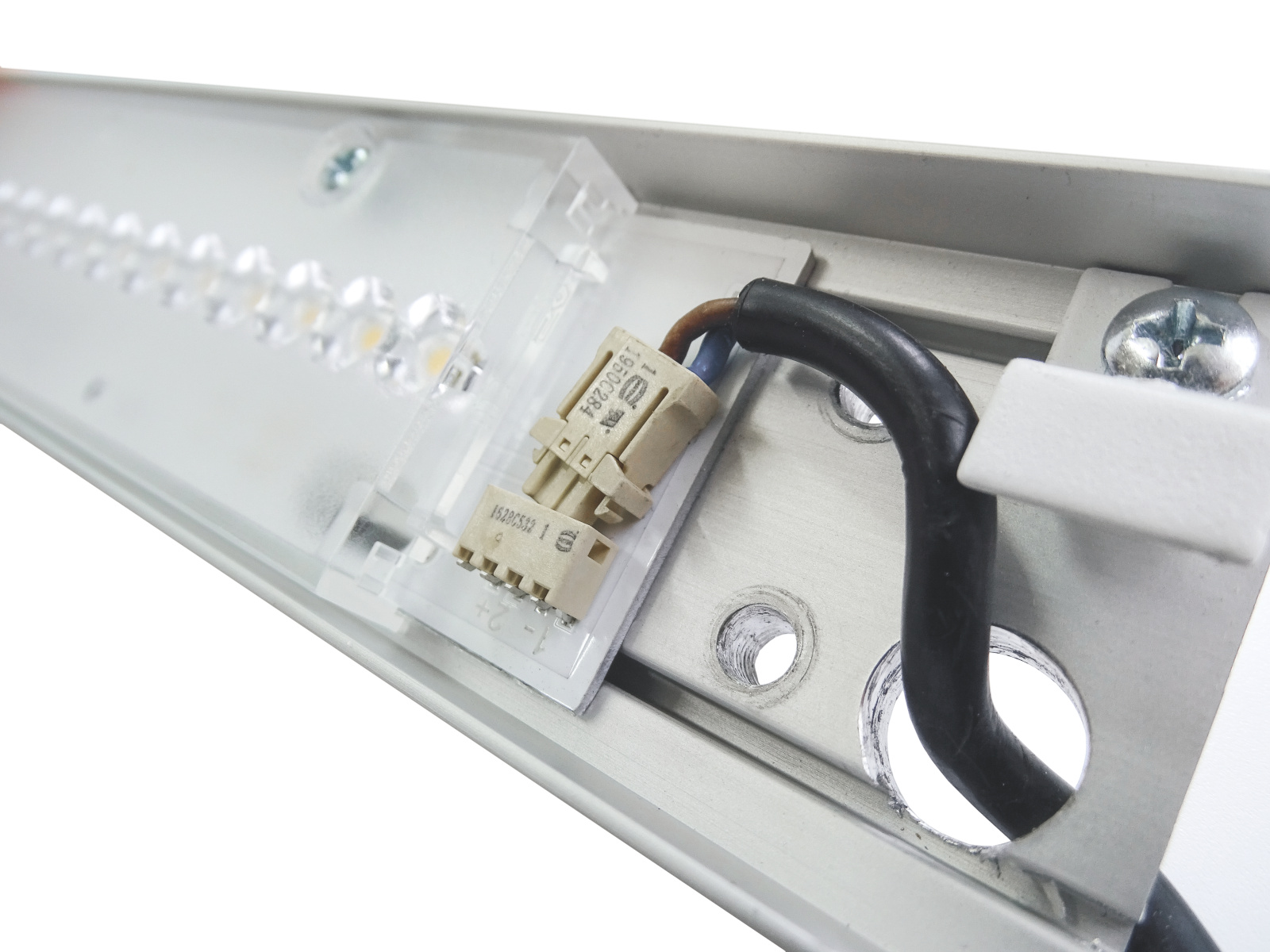 Zehnder-RHC-LED-2.0-plug-and-play-principle.tif