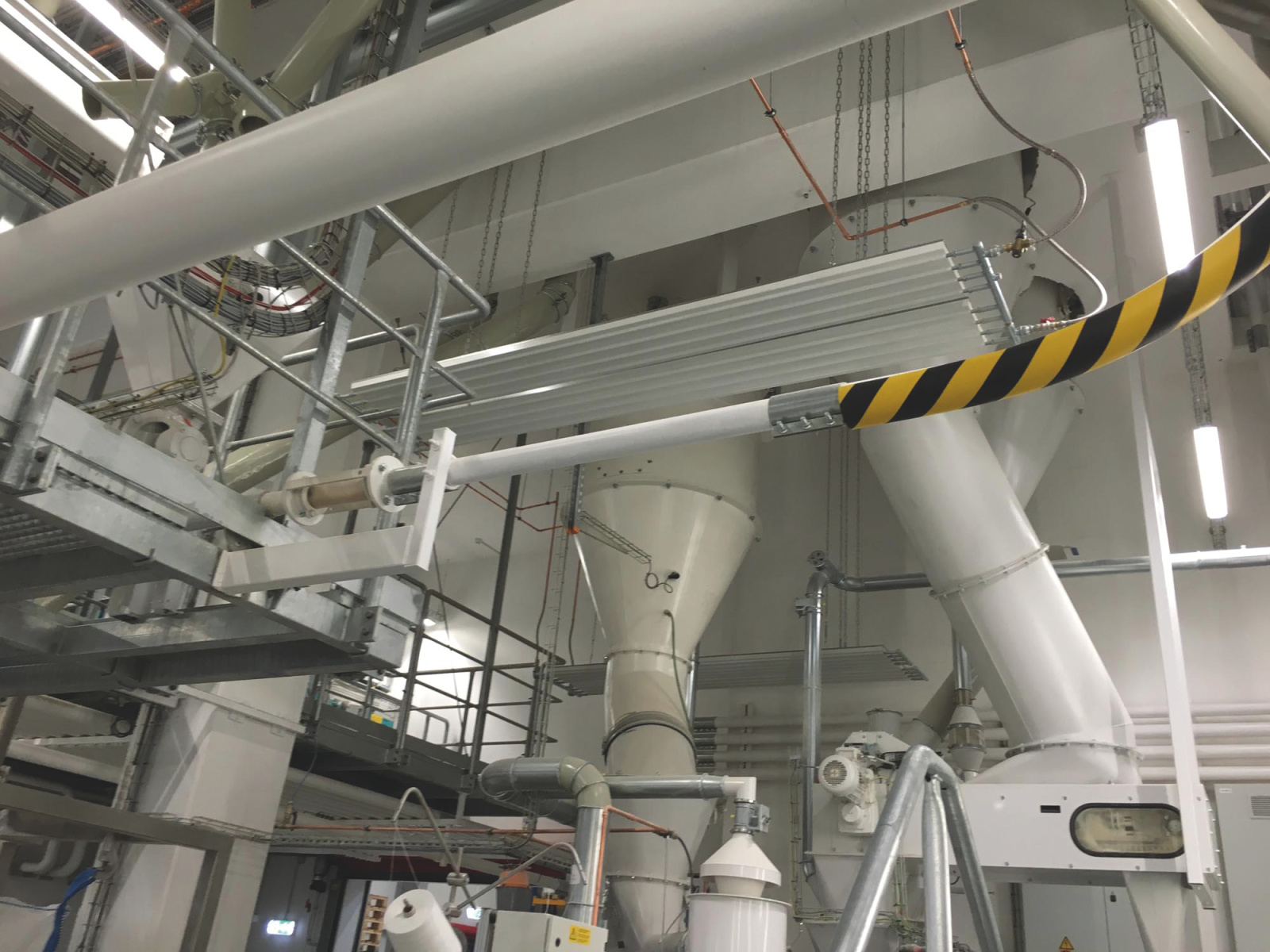 Reference Zehnder ZIP Heating and cooling ceilings Side view