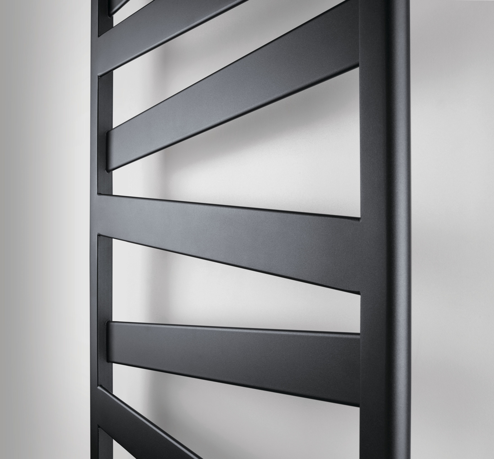 Rendering Zehnder Ribbon Decorative radiator Side view
