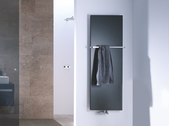 Focus Fina Bar Decorative radiator Front view