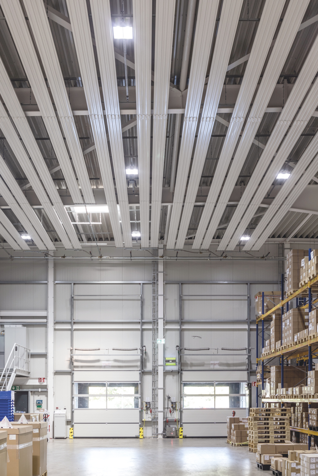 Reference Zehnder ZIP Heating and cooling ceilings Bottom view