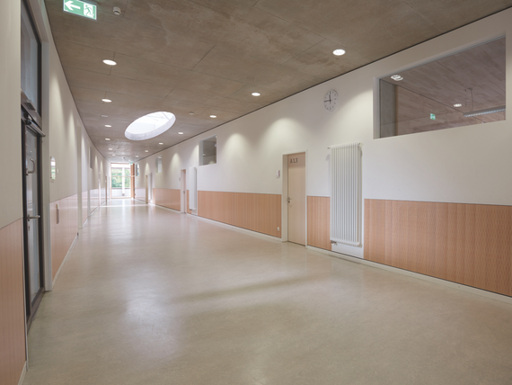 Reference Zehnder Charleston Decorative radiator Front view