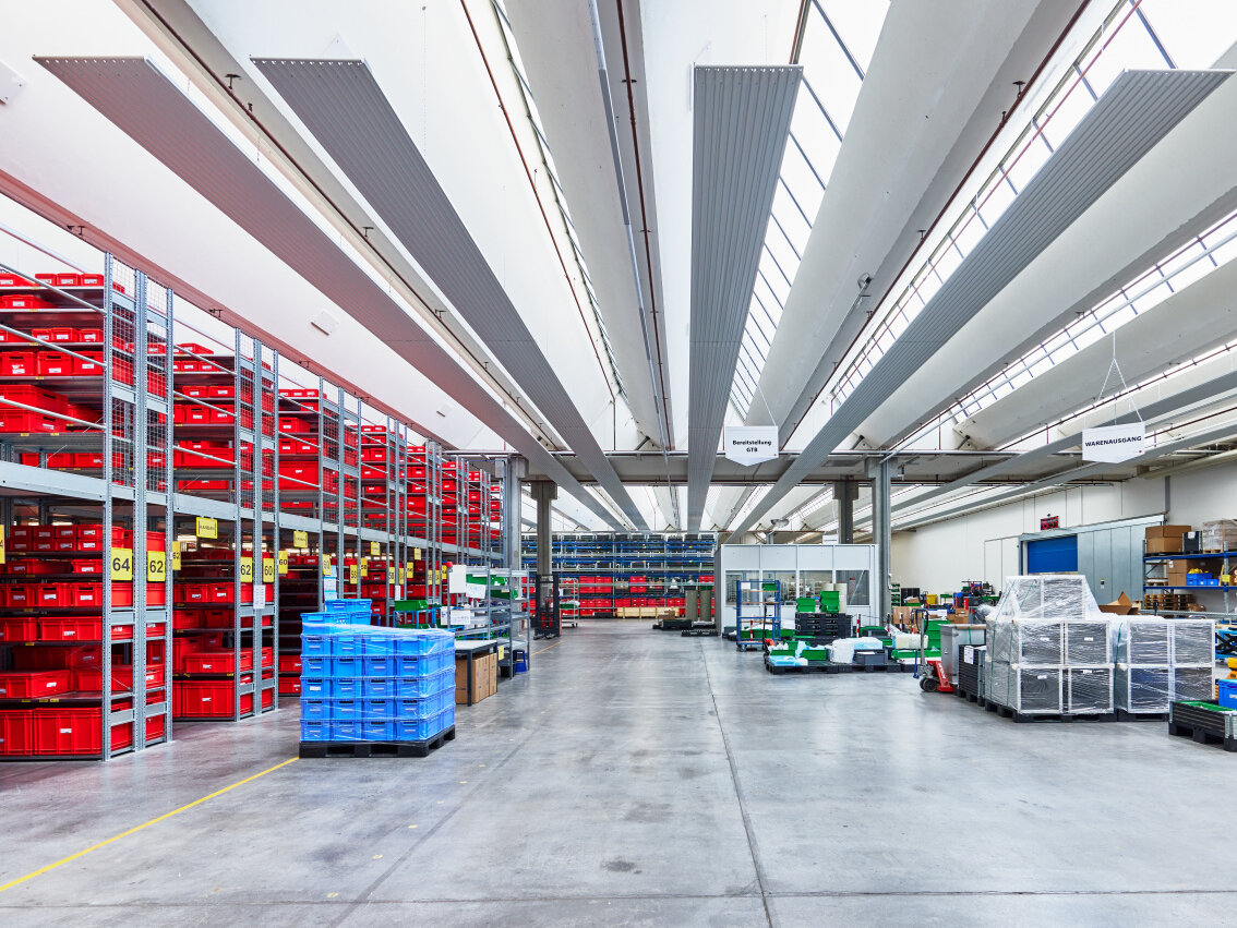 Zehnder ZFP, RHC, CP, Ceiling Panel, Zehnder, Reference, warehouse, production, hall, Rena, Mönchweiler