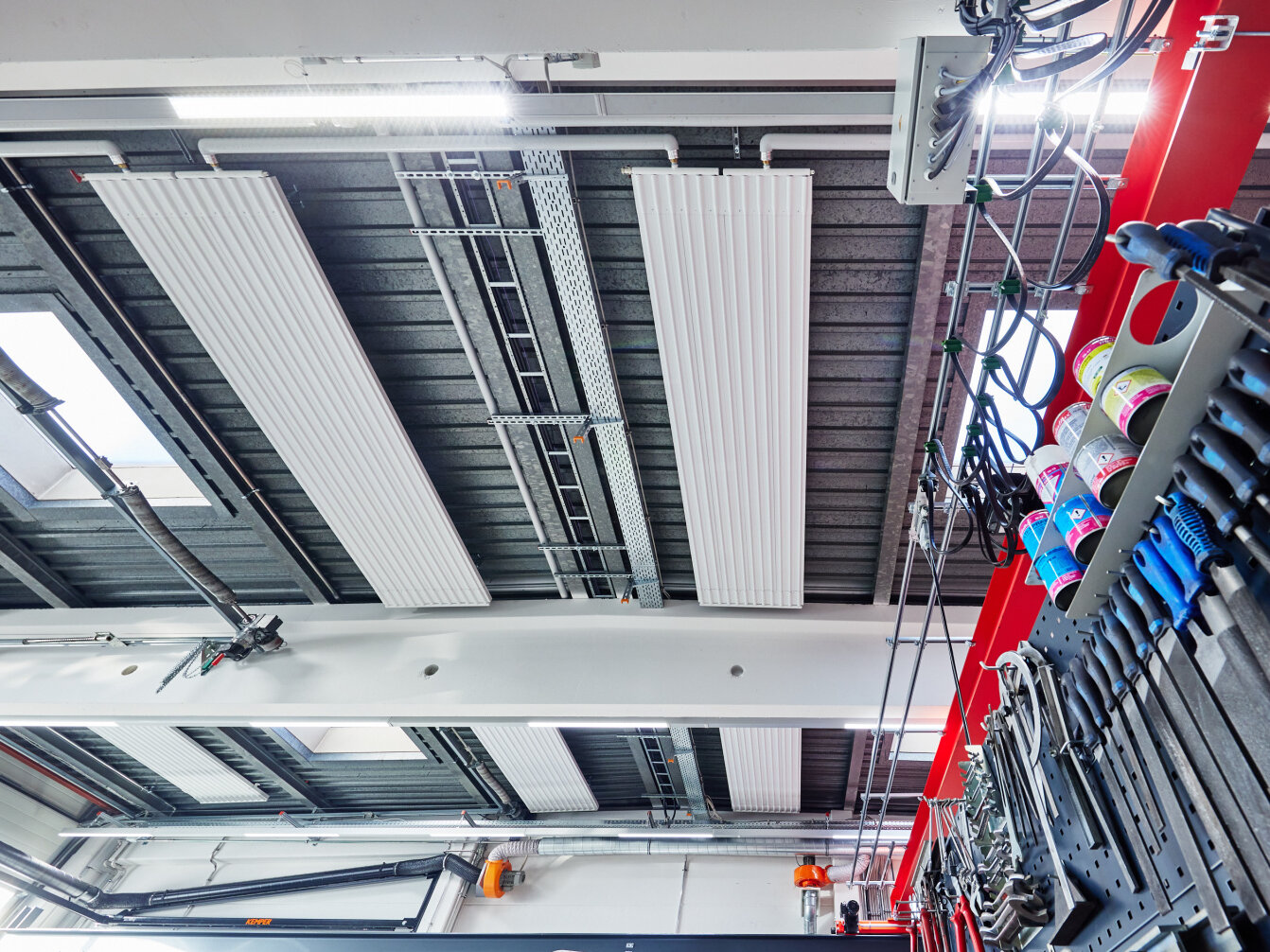 workshop, production hall, hall, chain assembly