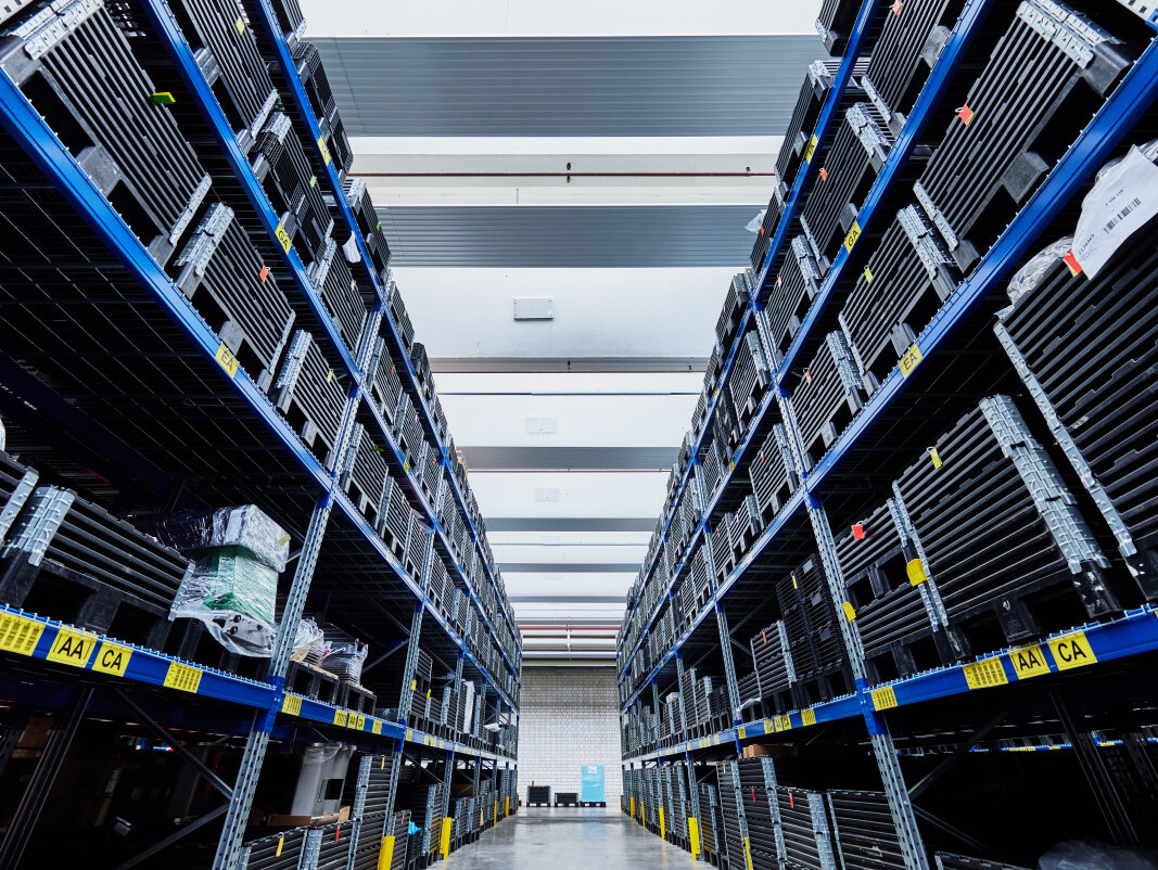 Zehnder ZFP, RHC, CP, Ceiling Panel, Zehnder, Reference, warehouse, production, hall, Rena, Mönchweiler