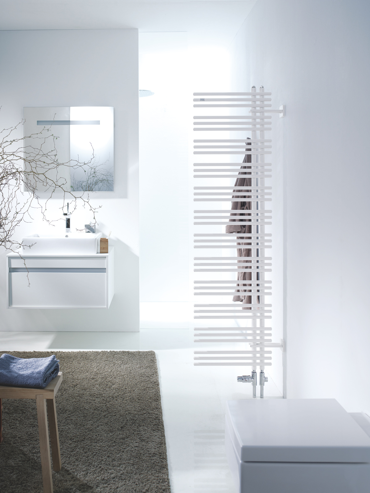 Cut-Out Zehnder Yucca Asym Decorative radiator 