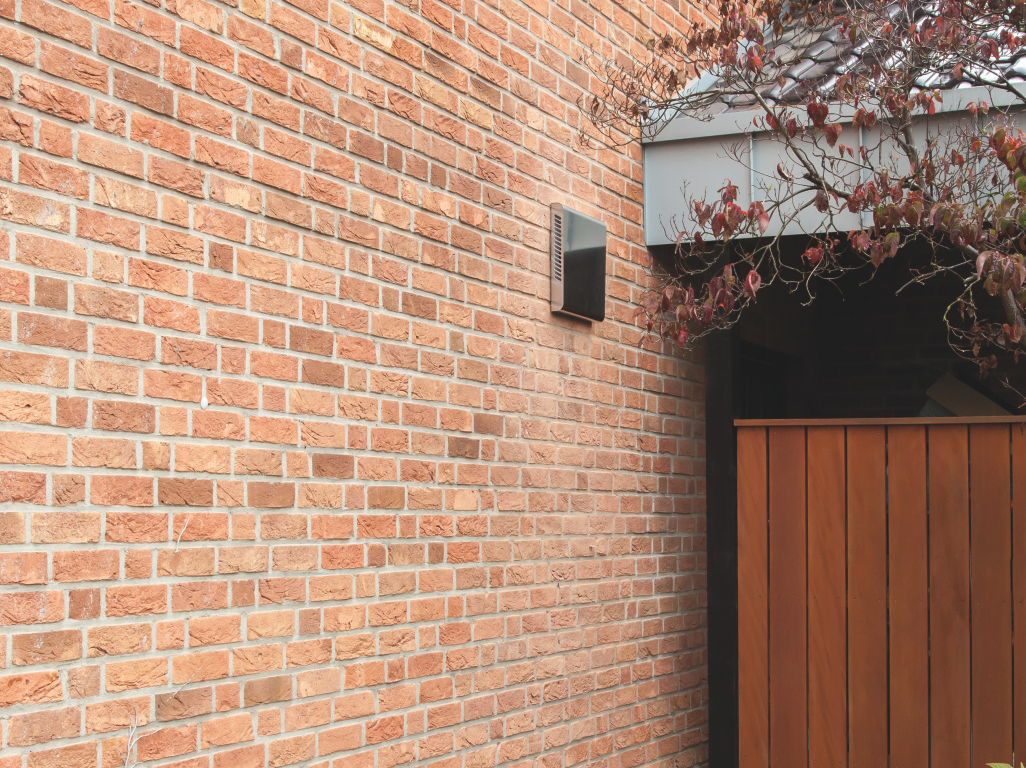 Zehnder_CSY_ZDE_Reportage_Gronau_9599_cmyk Photograph Zehnder ComfoSpot 50 Comfortable indoor ventilation